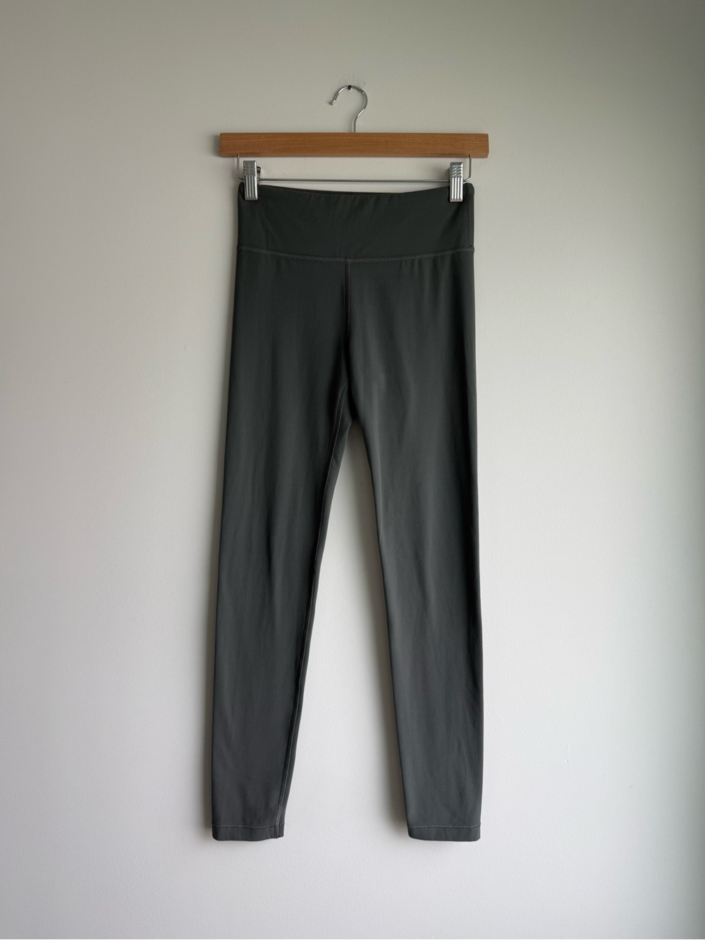 Athleta Girl High Rise Powervita Chit Chat Leggings Gray XL 14